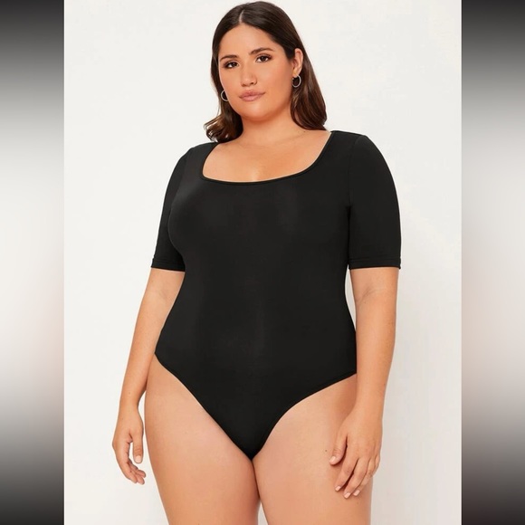 3/$15 SHEIN BASICS Plus Solid Scoop Neck Bodysuit Black 3XL (18) - Picture 5 of 7